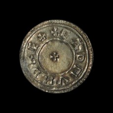 Eadmund penny obverse