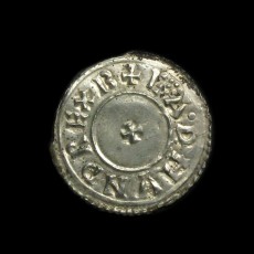 Eadmund penny obverse