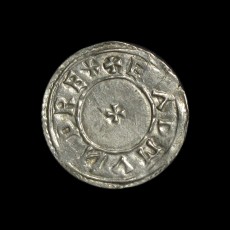 Eadmund penny obverse
