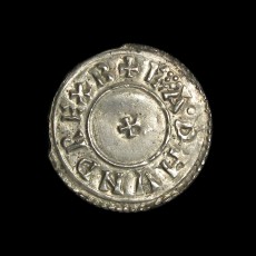 Eadmund penny obverse