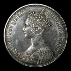 Victoria crown obverse