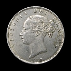 Victoria halfcrown obverse