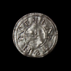 Eadmund penny obverse