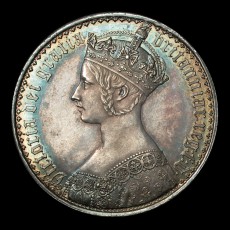 Victoria crown obverse